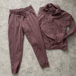 Plum fleece jogger set NWOT